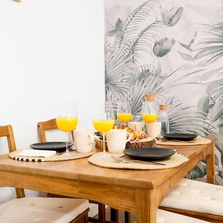 Apartment Forest Ideal Familias Casco Historico Balcon